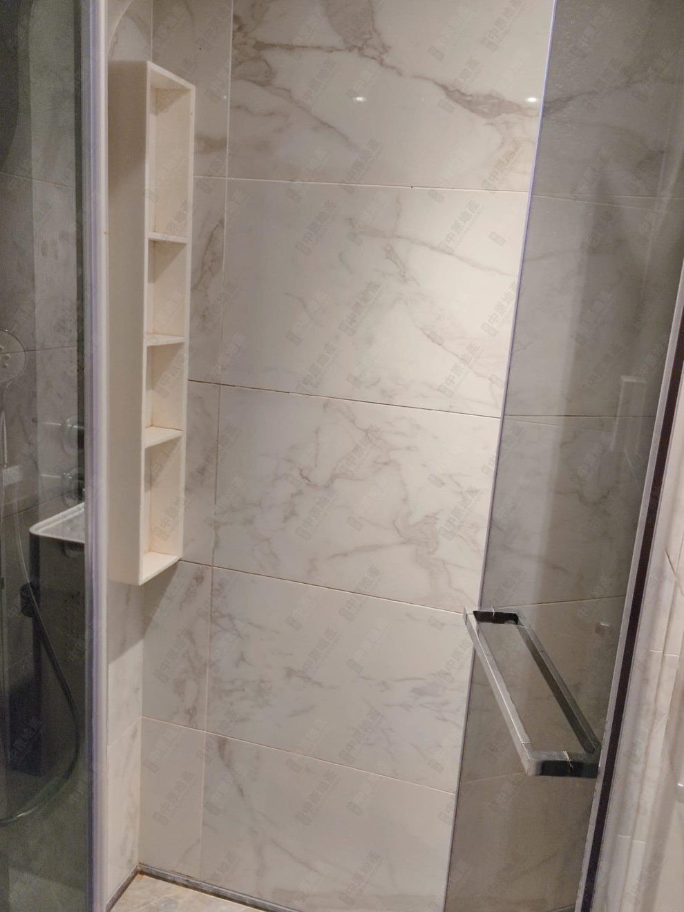 Unit Interior-Bathroom