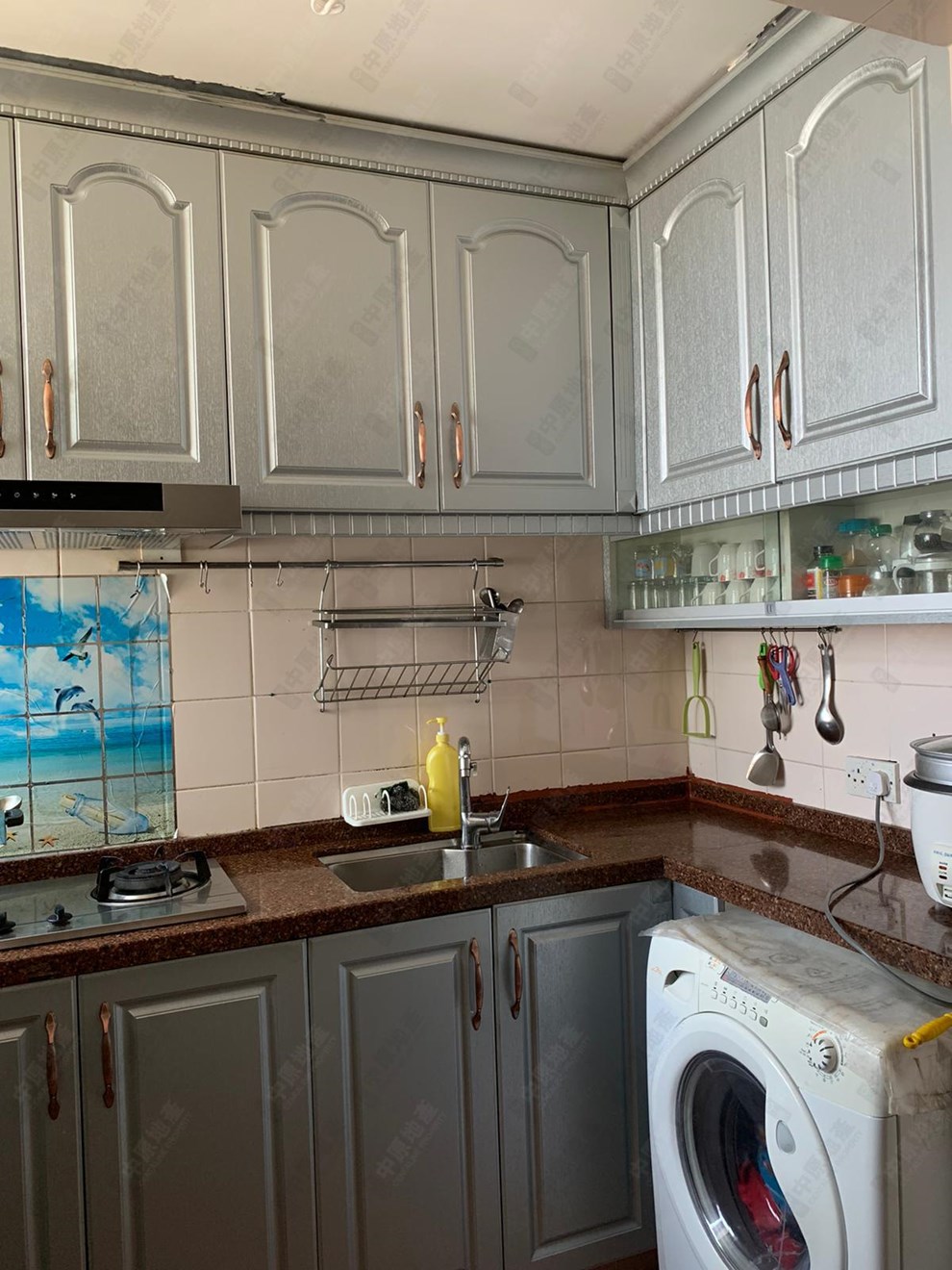 Unit Interior-Kitchen