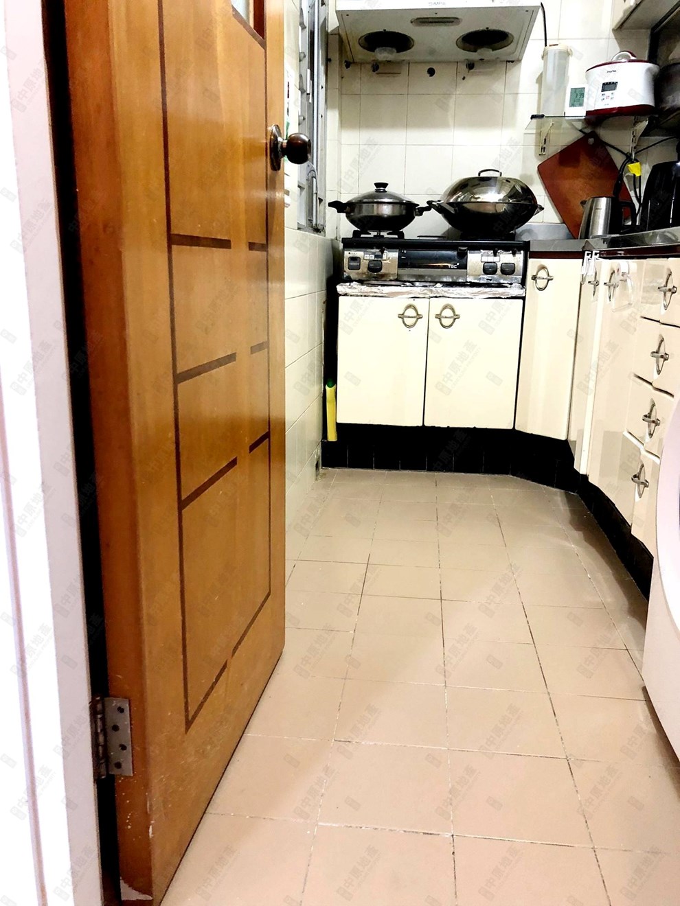 Unit Interior-Kitchen