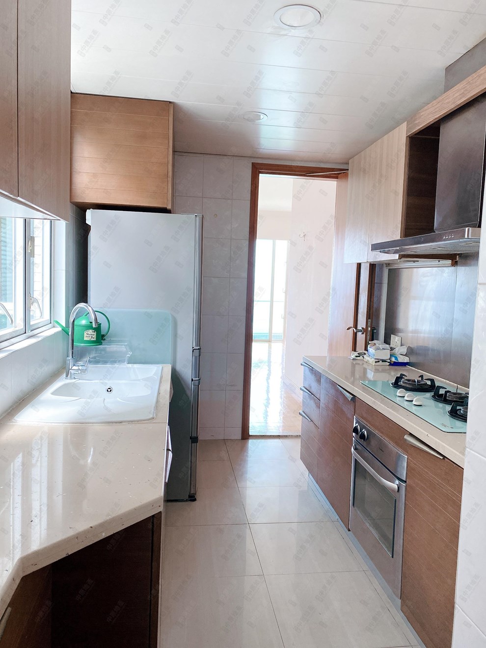 Unit Interior-Kitchen