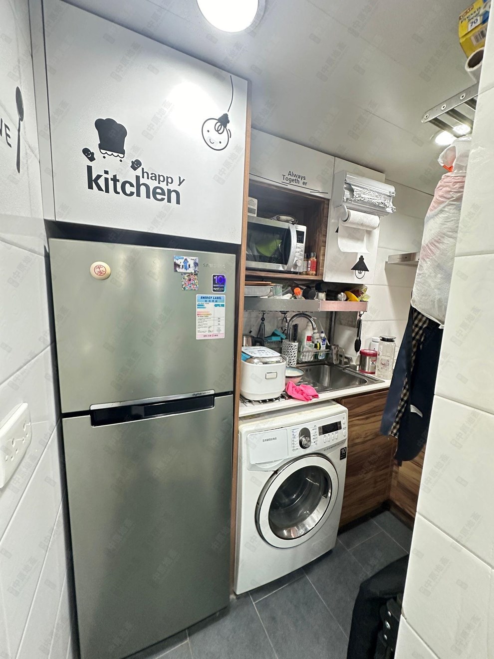 Unit Interior-Kitchen