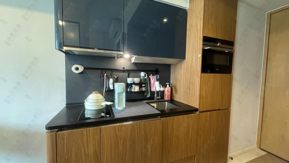 Unit Interior-Kitchen
