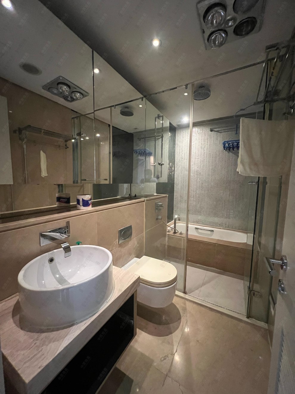 Unit Interior-Washroom
