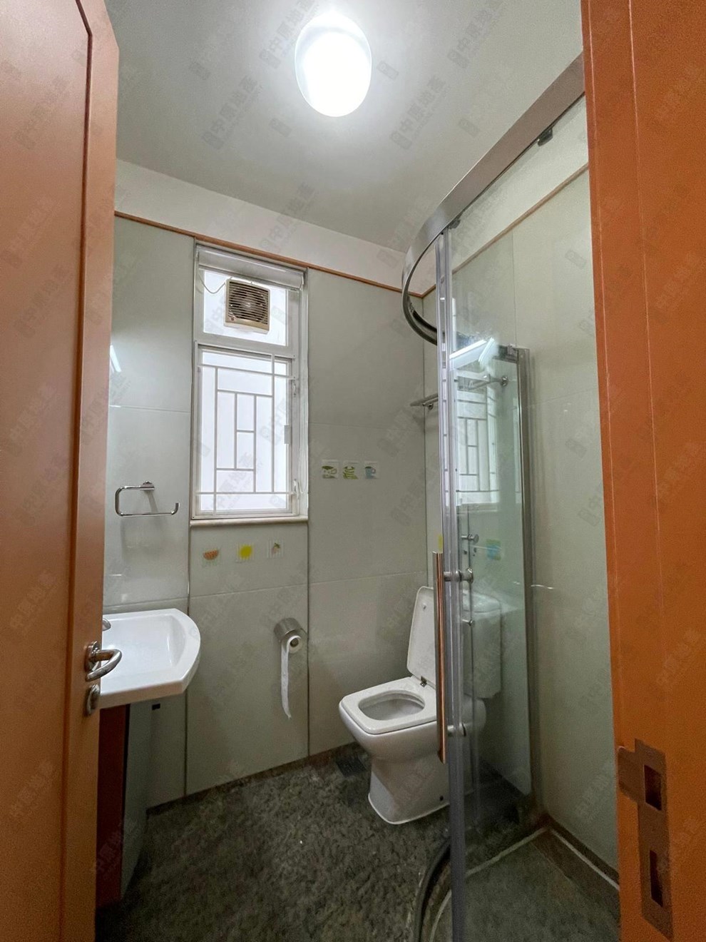 Unit Interior-Washroom