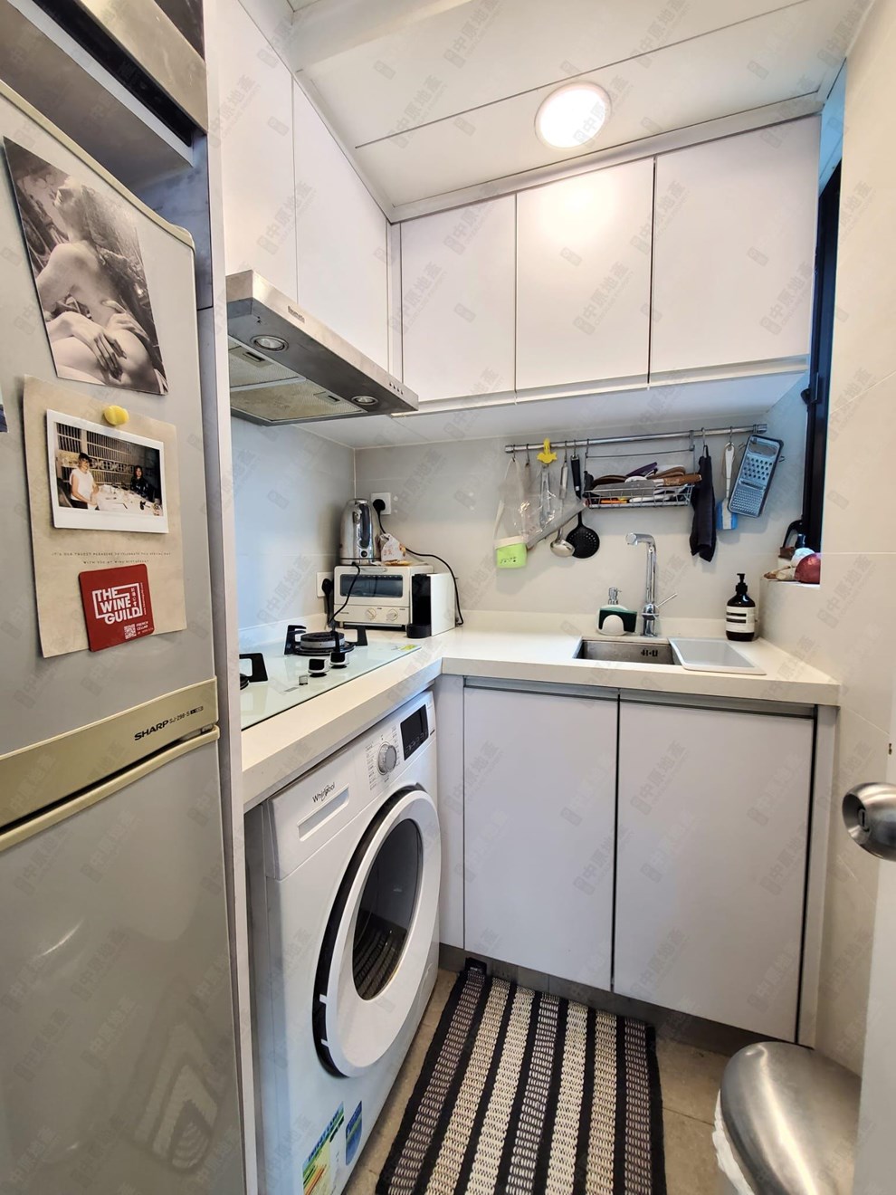 Unit Interior-Kitchen
