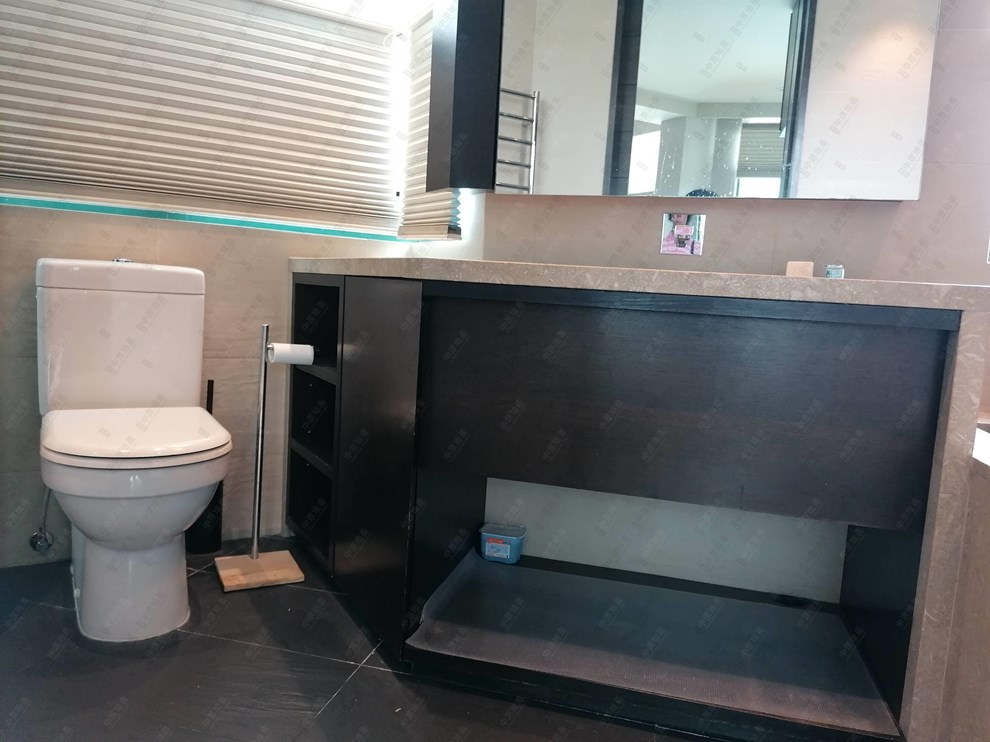 Unit Interior-Master Bathroom