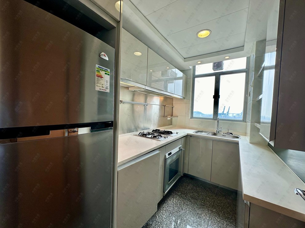 Unit Interior-Kitchen