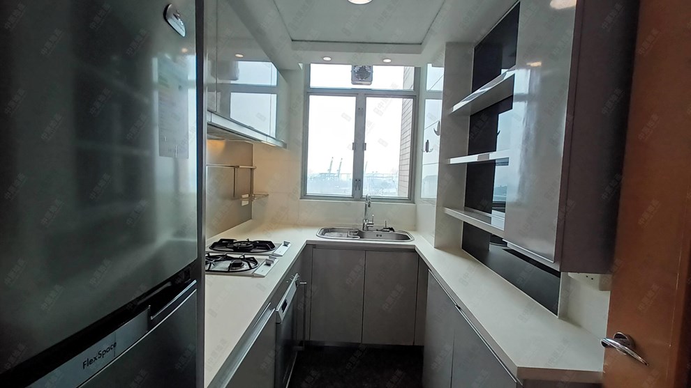 Unit Interior-Kitchen