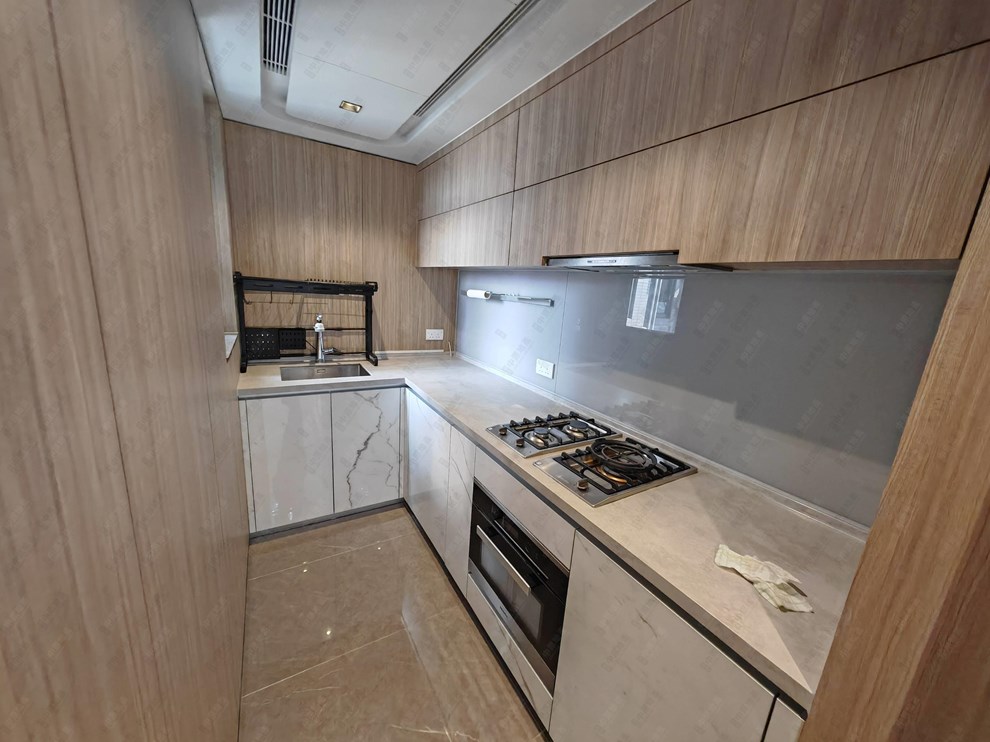 Unit Interior-Kitchen