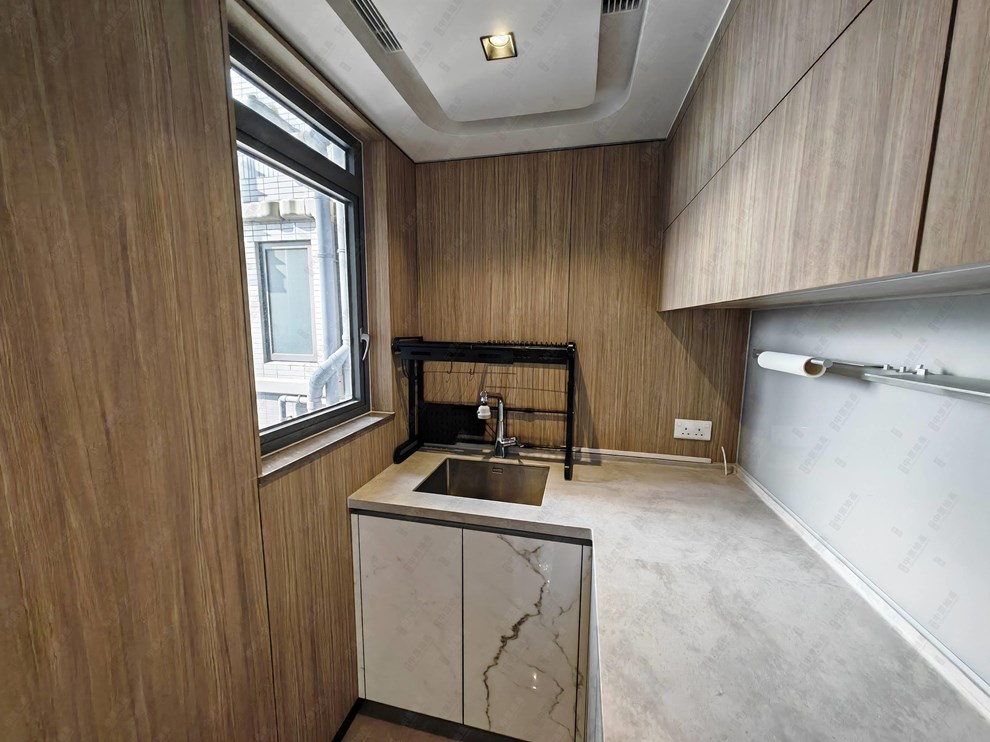 Unit Interior-Kitchen