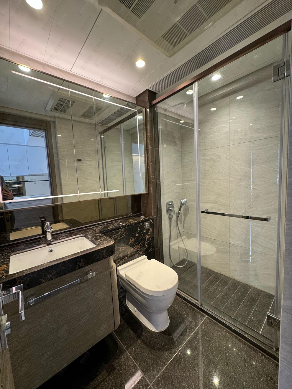 Unit Interior-Bathroom