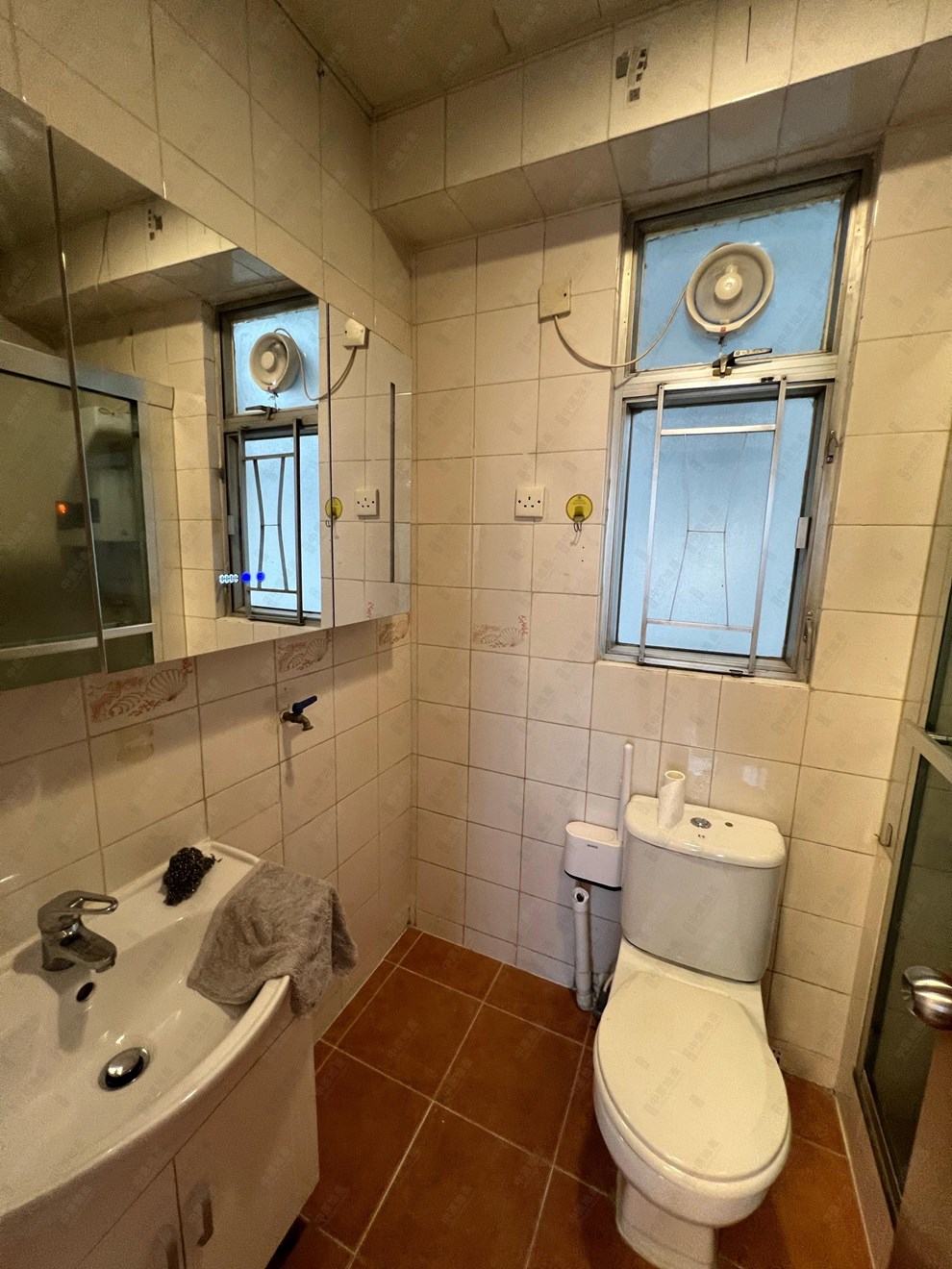 Unit Interior-Bathroom