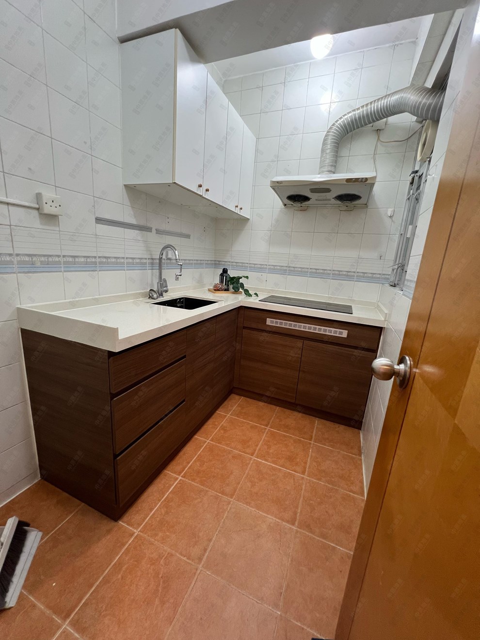 Unit Interior-Kitchen