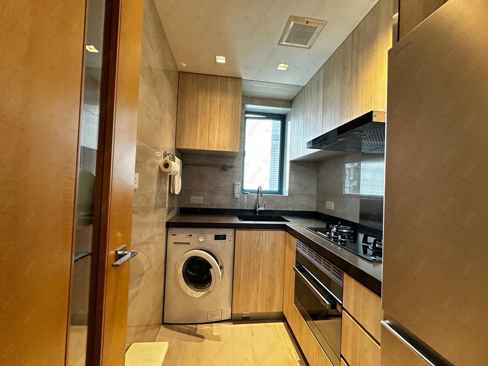 Unit Interior-Kitchen