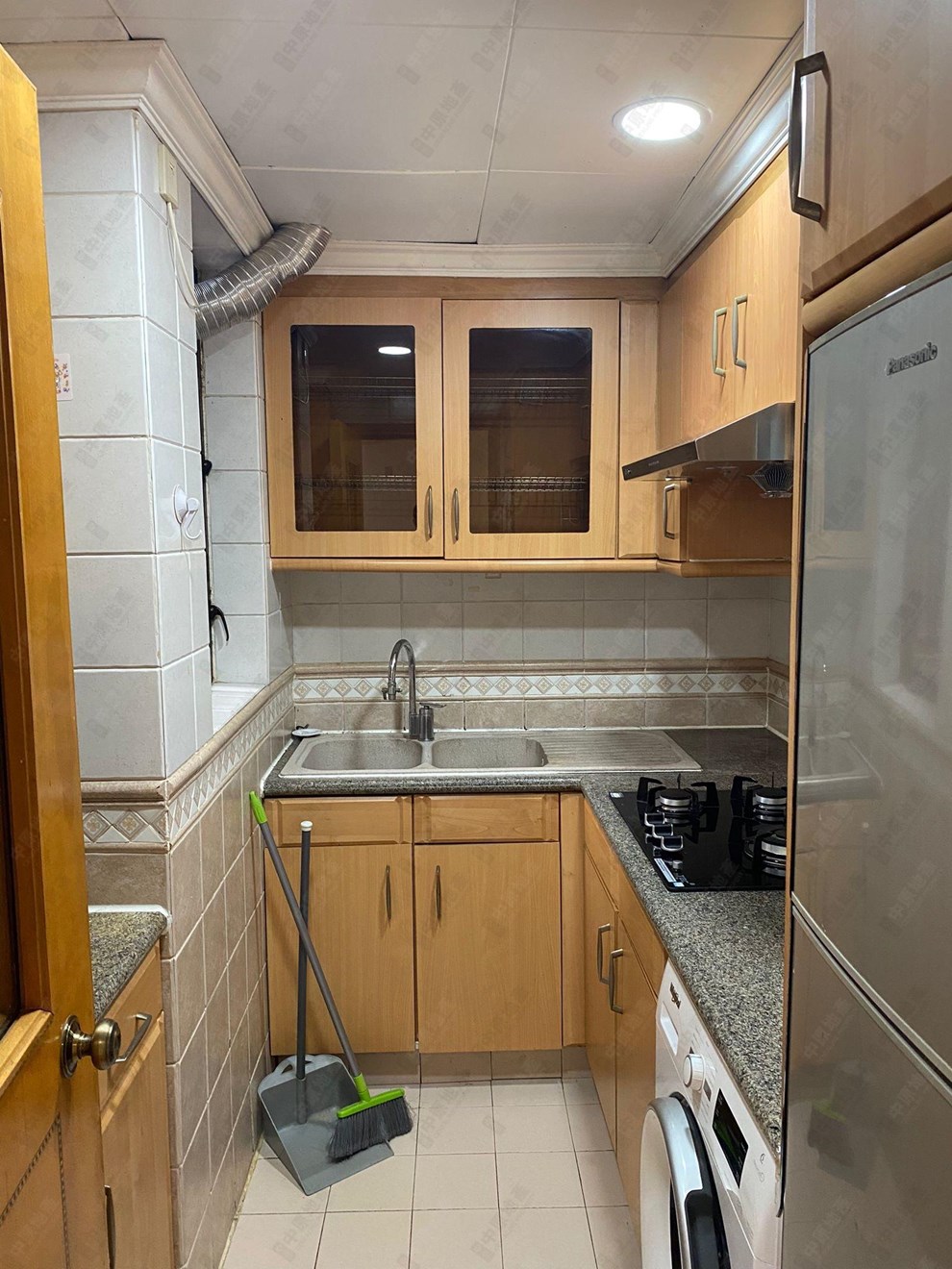 Unit Interior-Kitchen