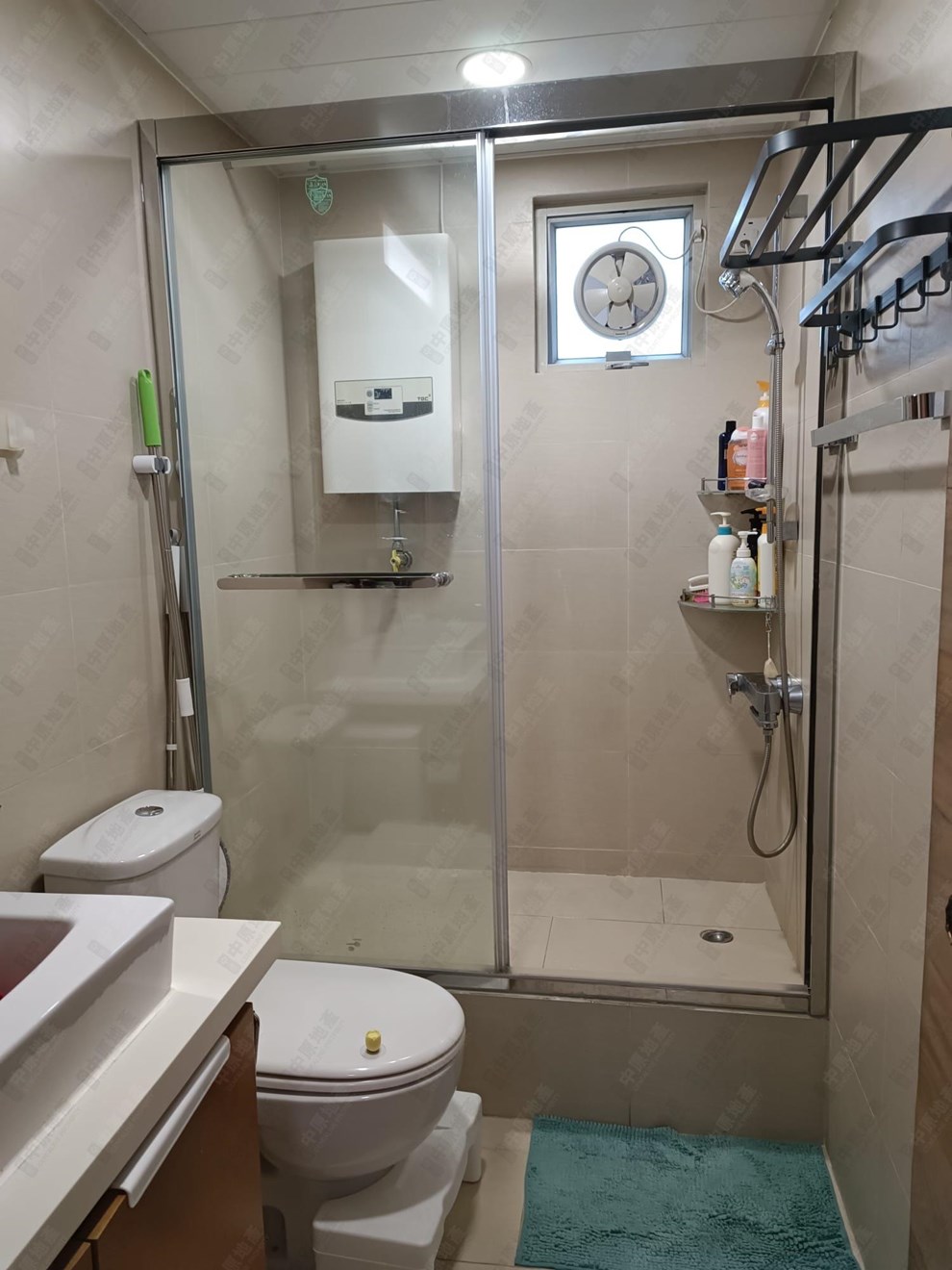 Unit Interior-Bathroom