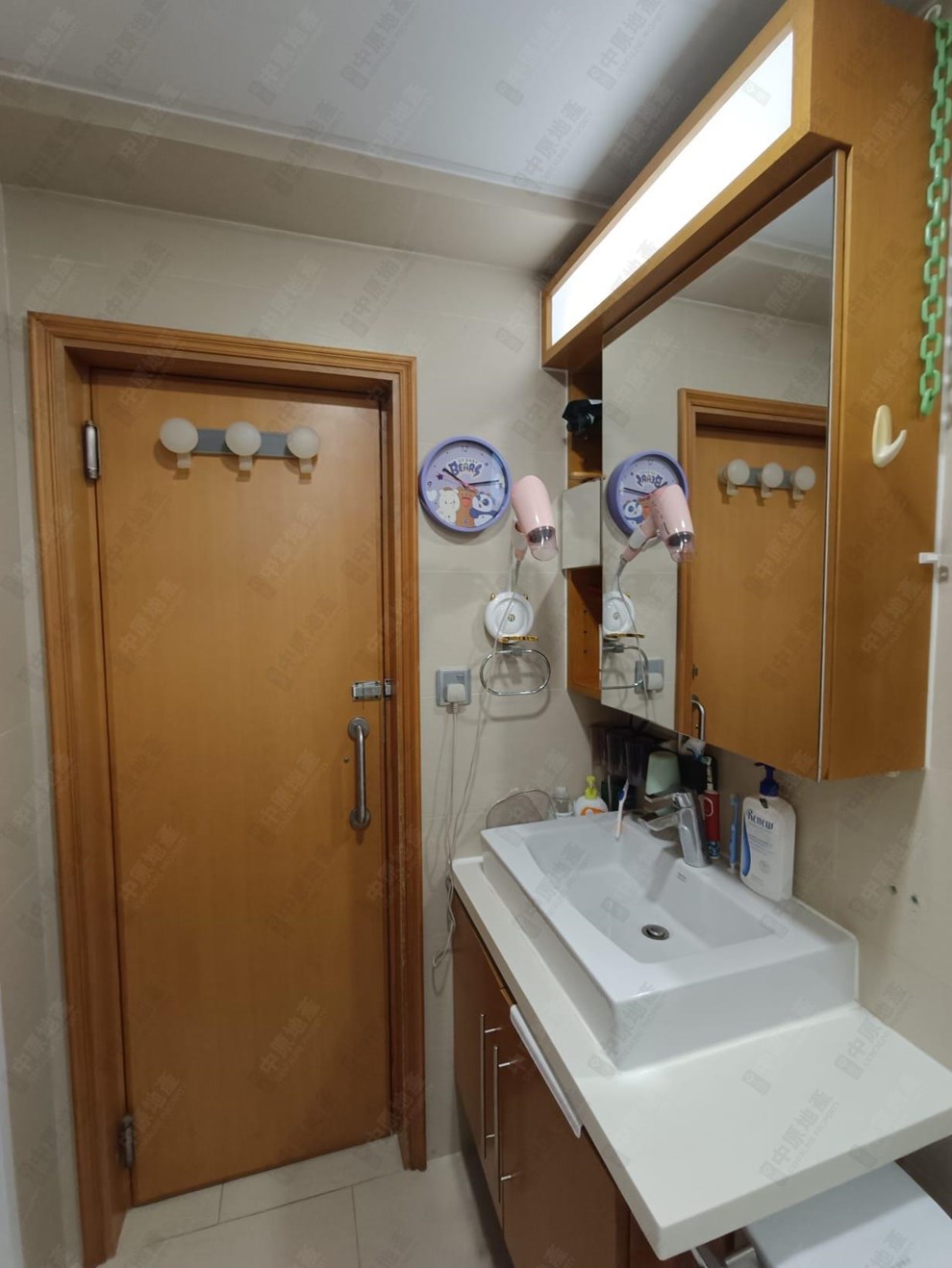 Unit Interior-Bathroom