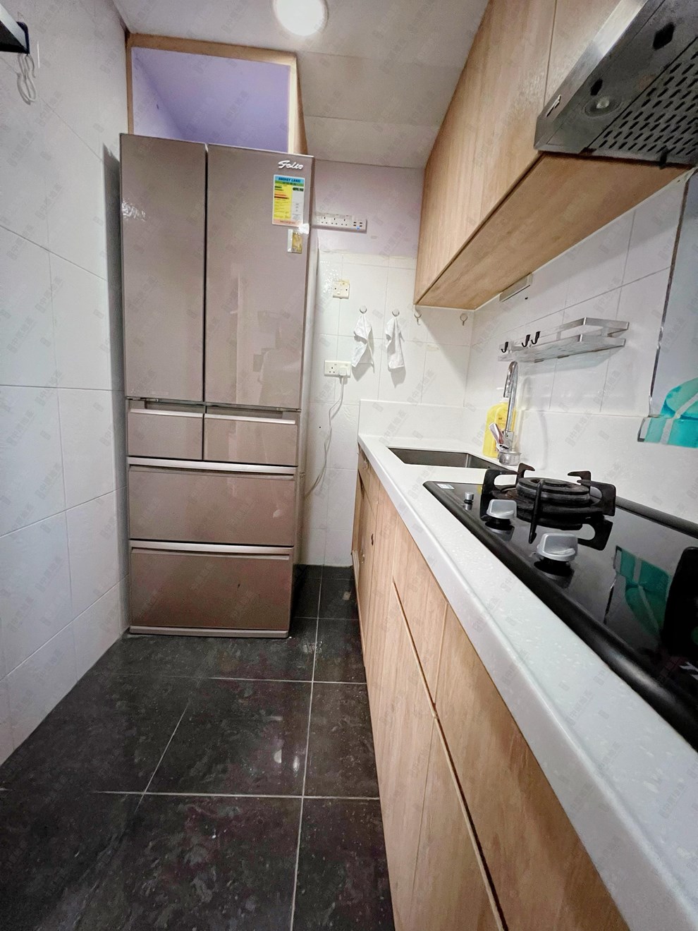 Unit Interior-Kitchen