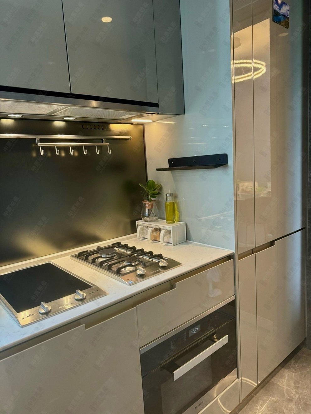 Unit Interior-Kitchen