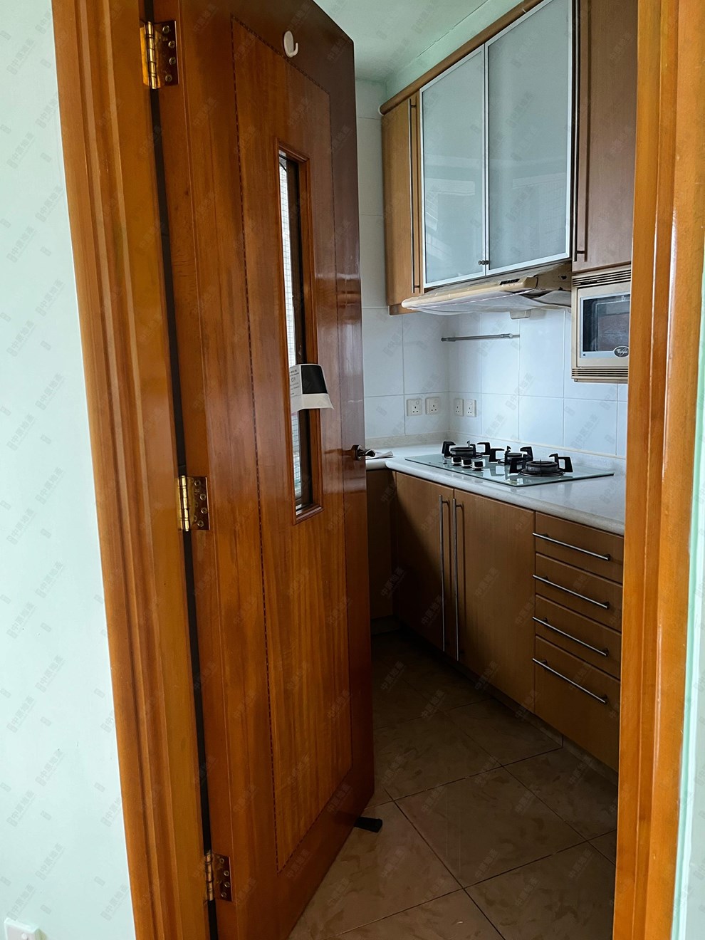 Unit Interior-Kitchen