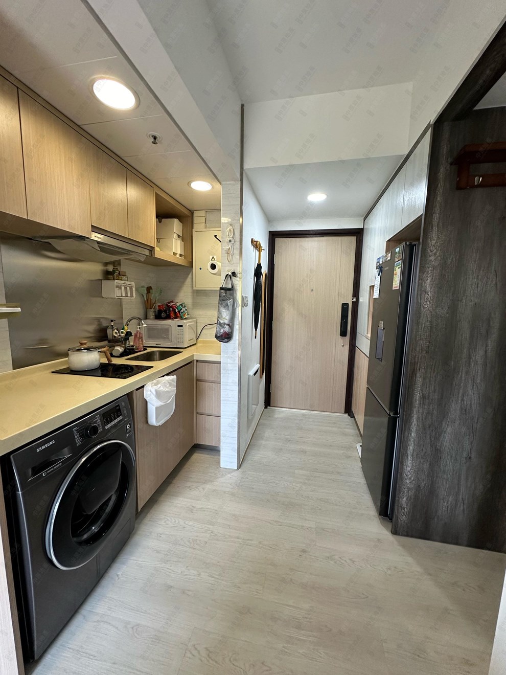 Unit Interior-Kitchen