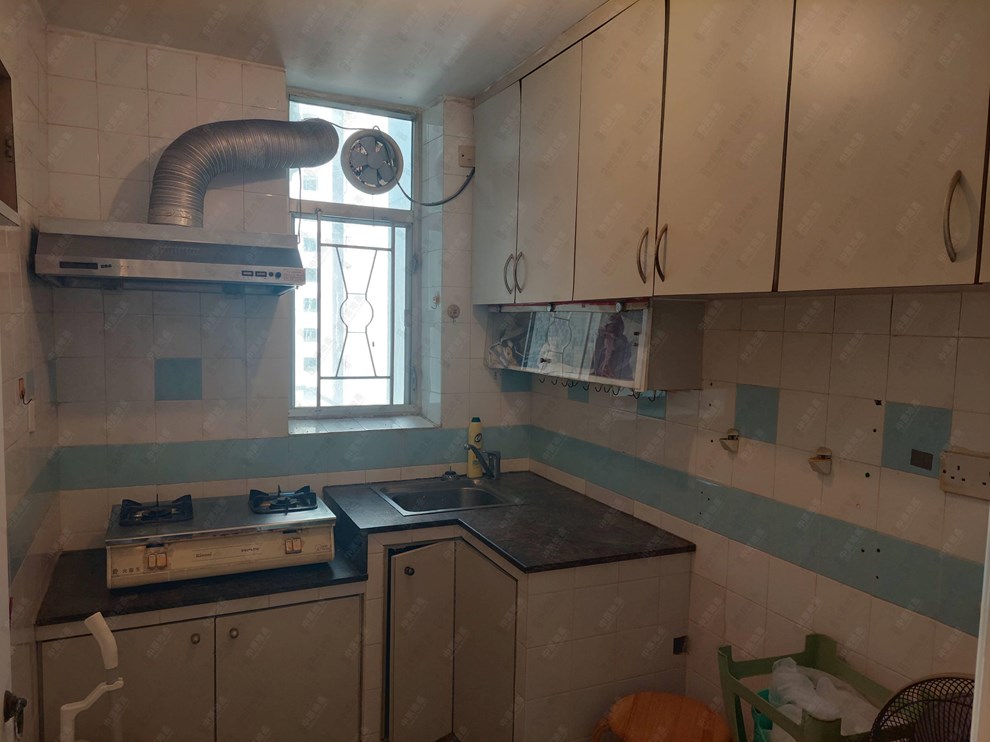 Unit Interior-Kitchen
