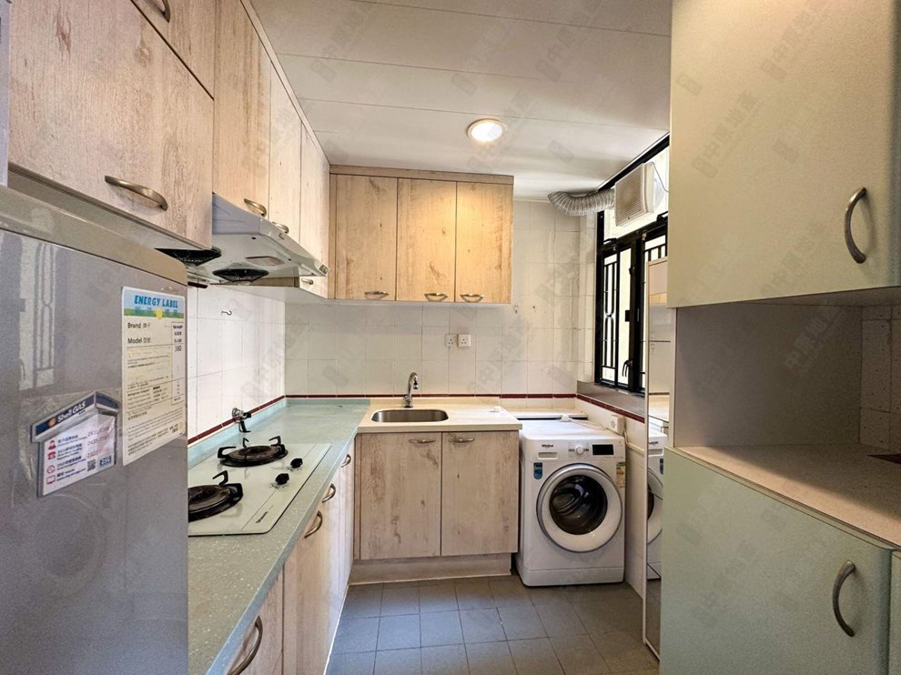 Unit Interior-Kitchen