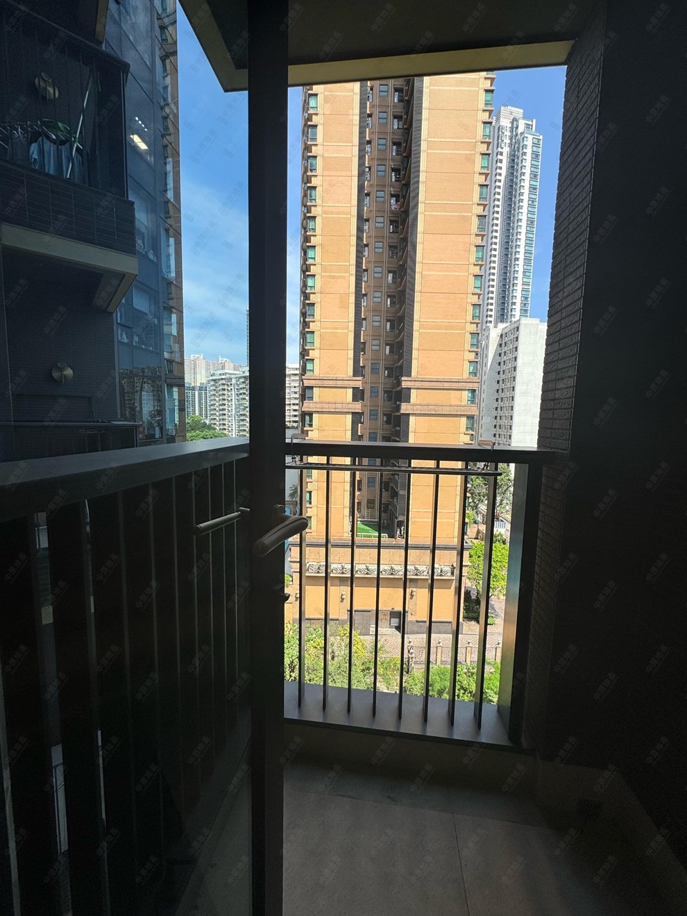 Unit Exterior-Balcony