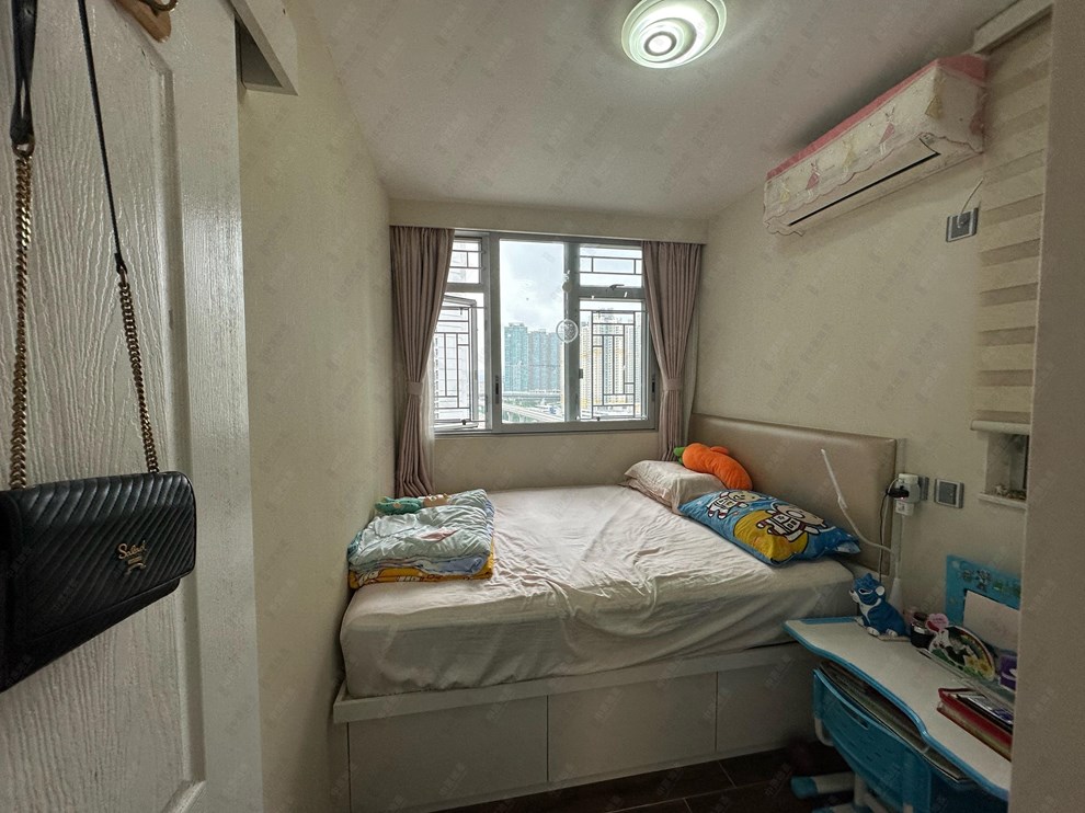 Unit Interior-Master Bedroom