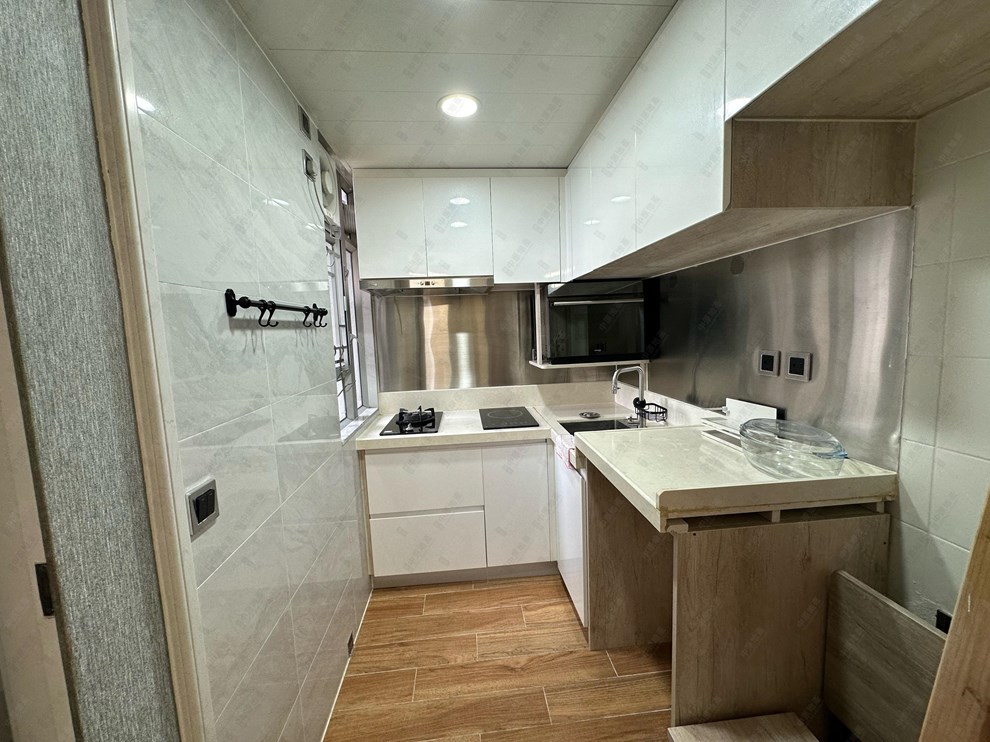 Unit Interior-Kitchen