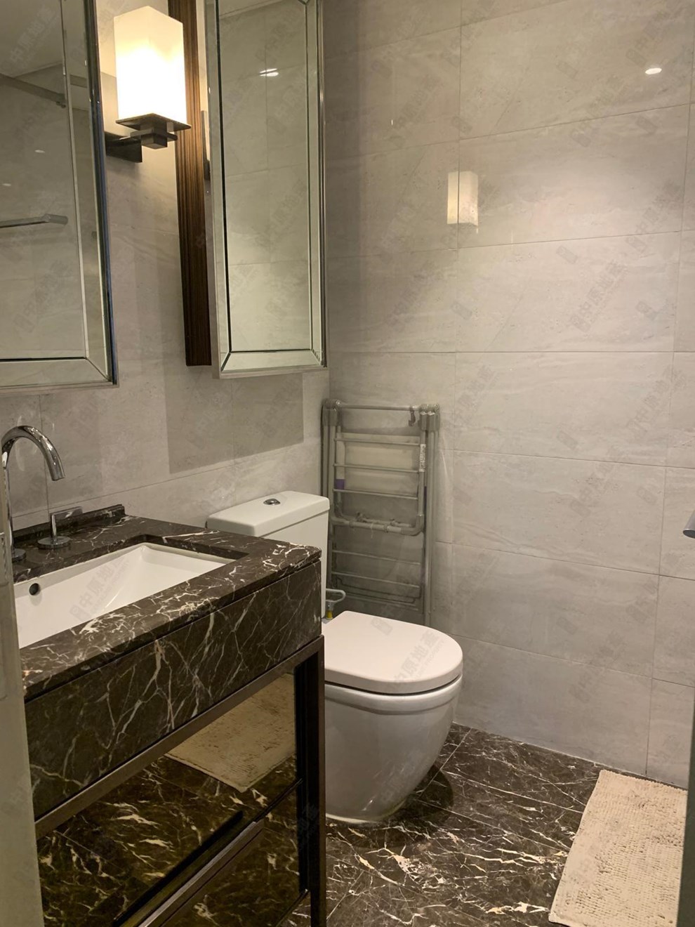 Unit Interior-Bathroom