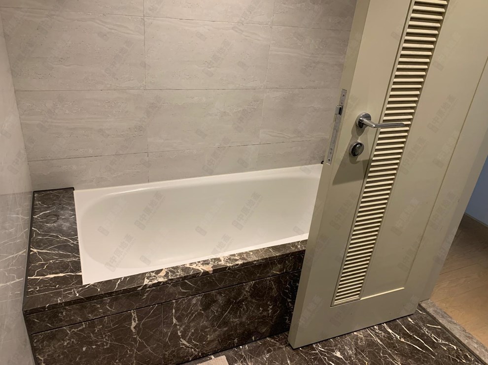 Unit Interior-Bathroom