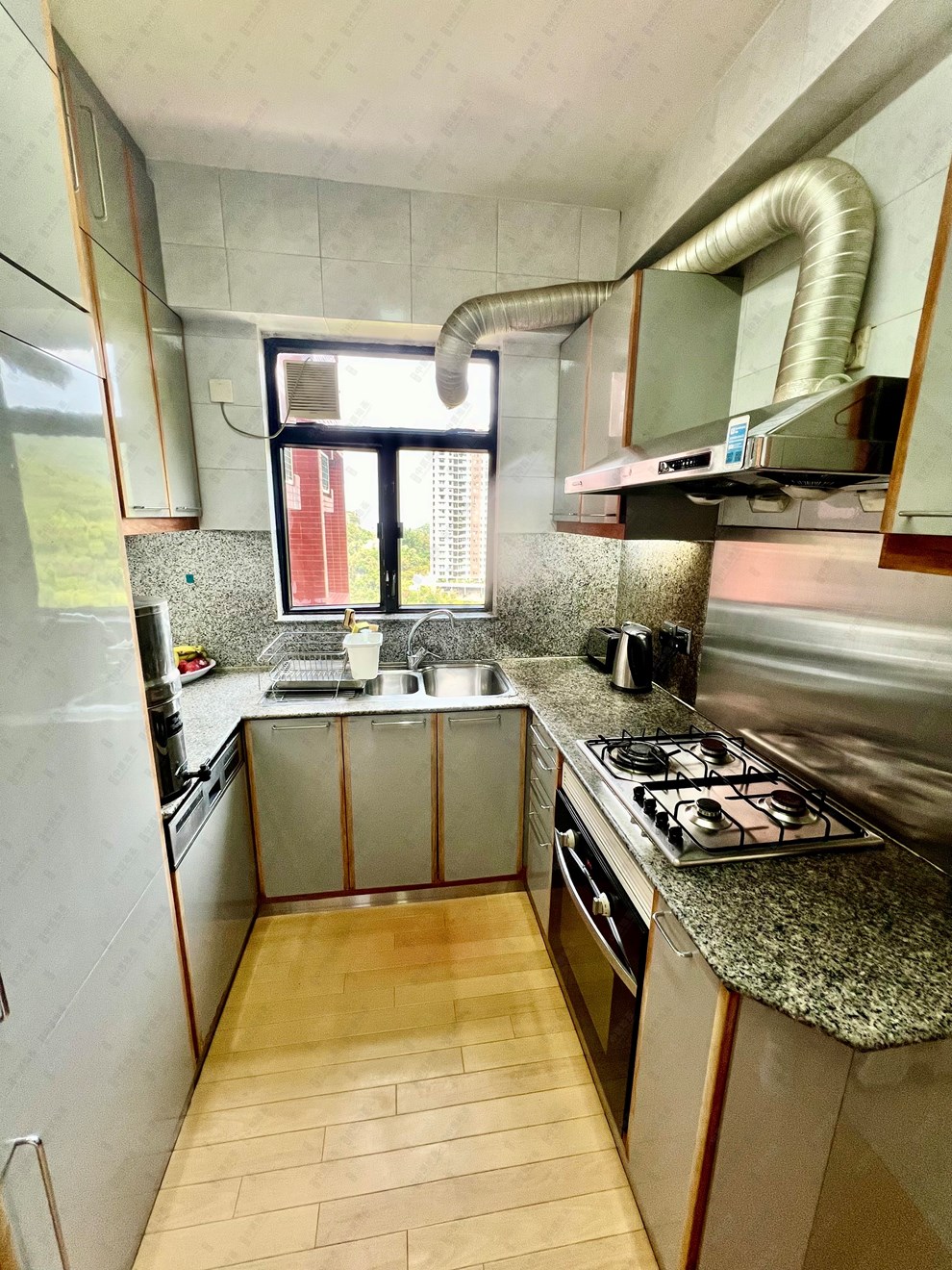 Unit Interior-Kitchen