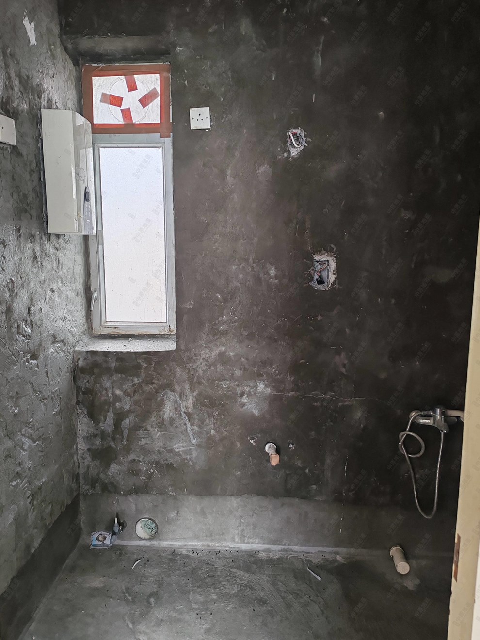 Unit Interior-Bathroom
