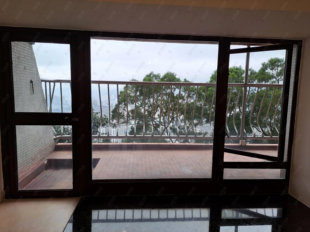 Unit Exterior-Terrace
