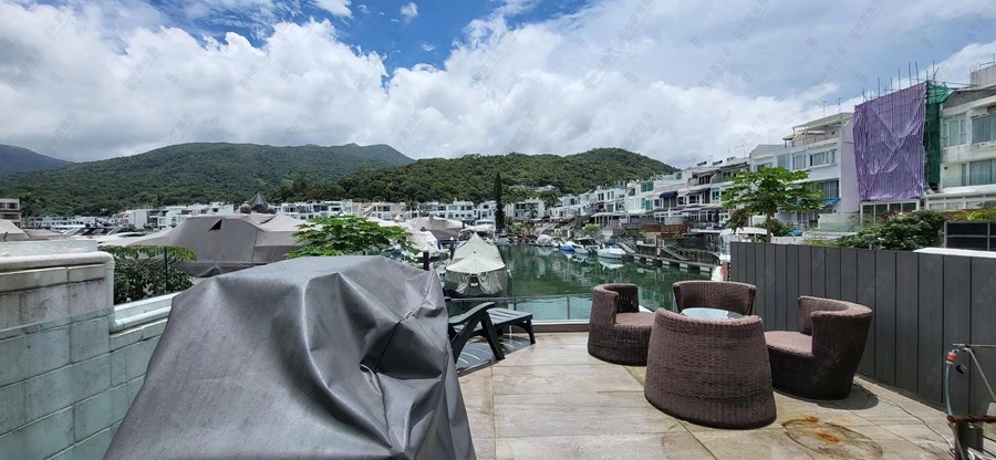 MARINA COVE, Photo