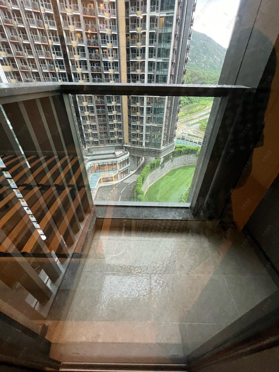 NOVO LAND・PHASE 2A・Arreso Tower 5, Photo