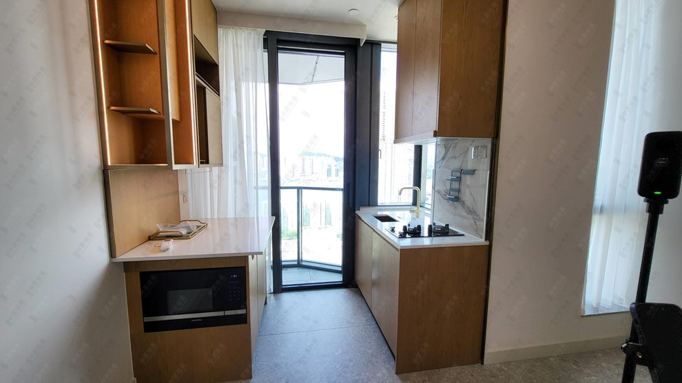 Unit Interior-Kitchen