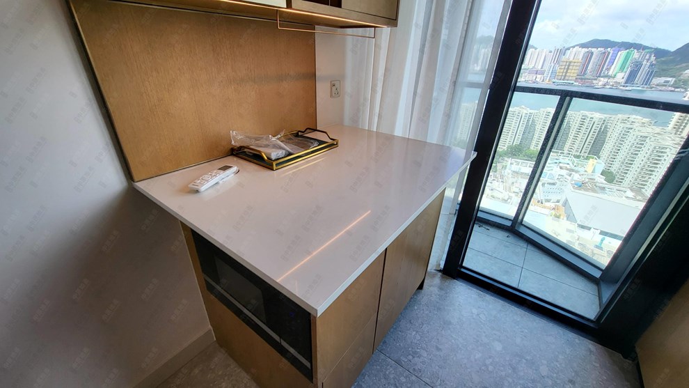 Unit Interior-Kitchen