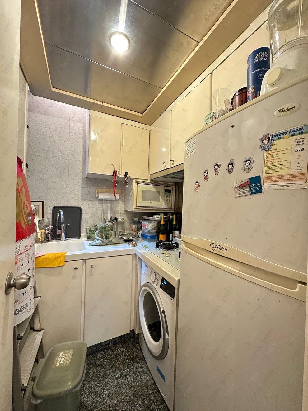 Unit Interior-Kitchen