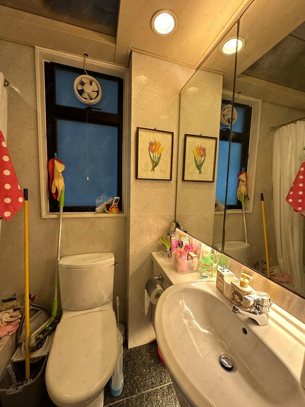 Unit Interior-Bathroom