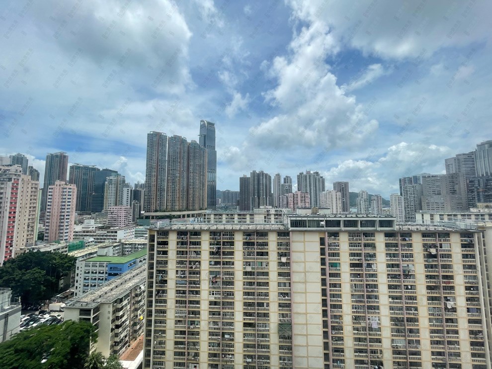 窗外景观-由睡房