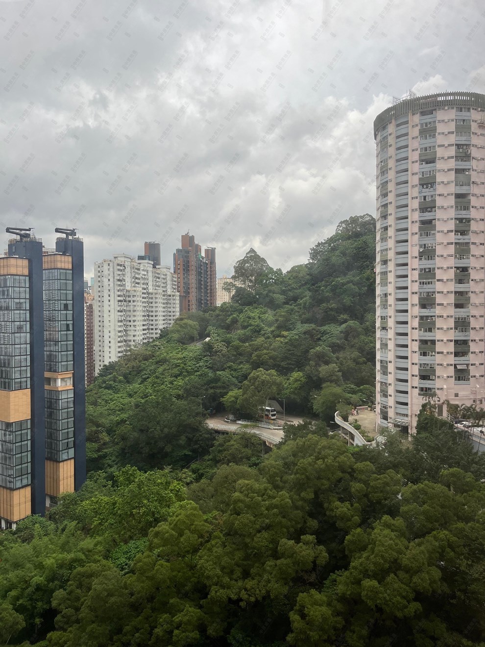 窗外景观-山景