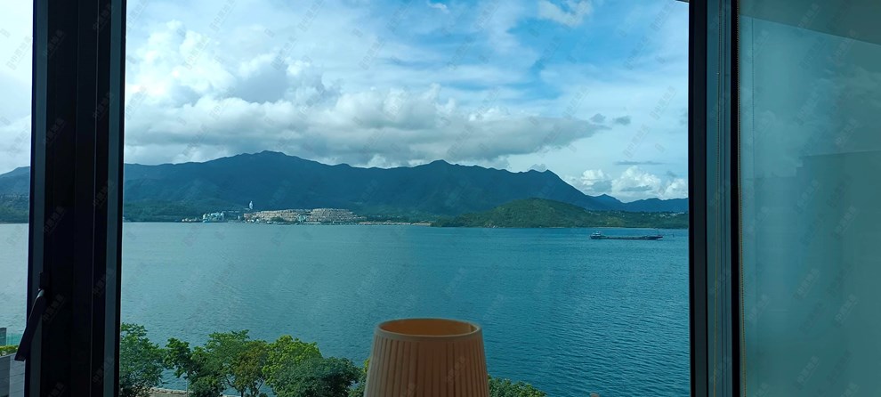 窗外景觀-由睡房
