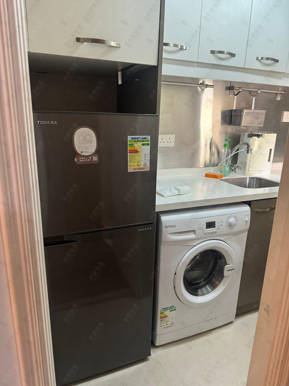 Unit Interior-Kitchen