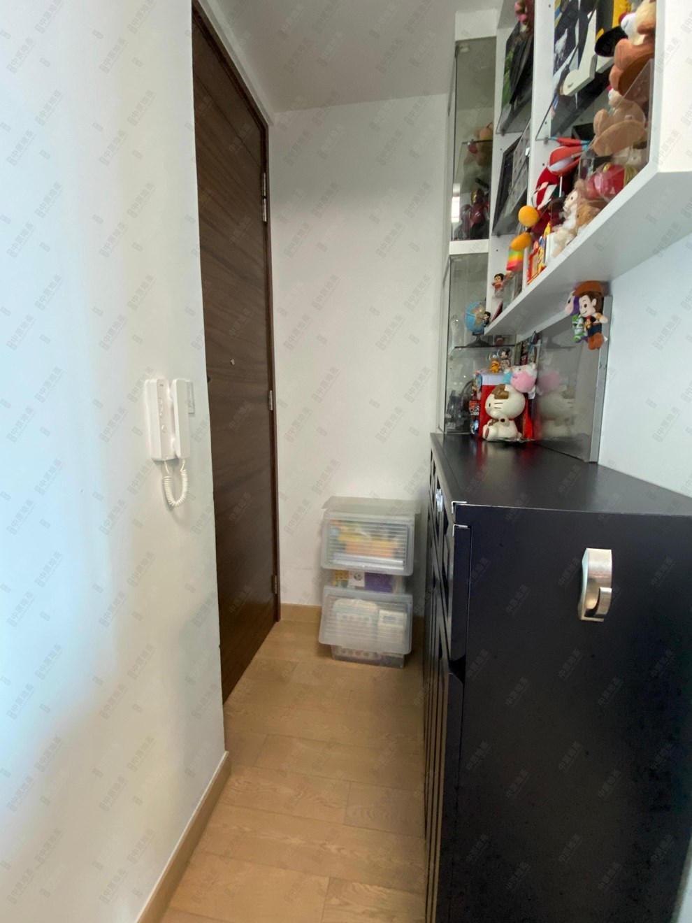 Unit Interior-Door