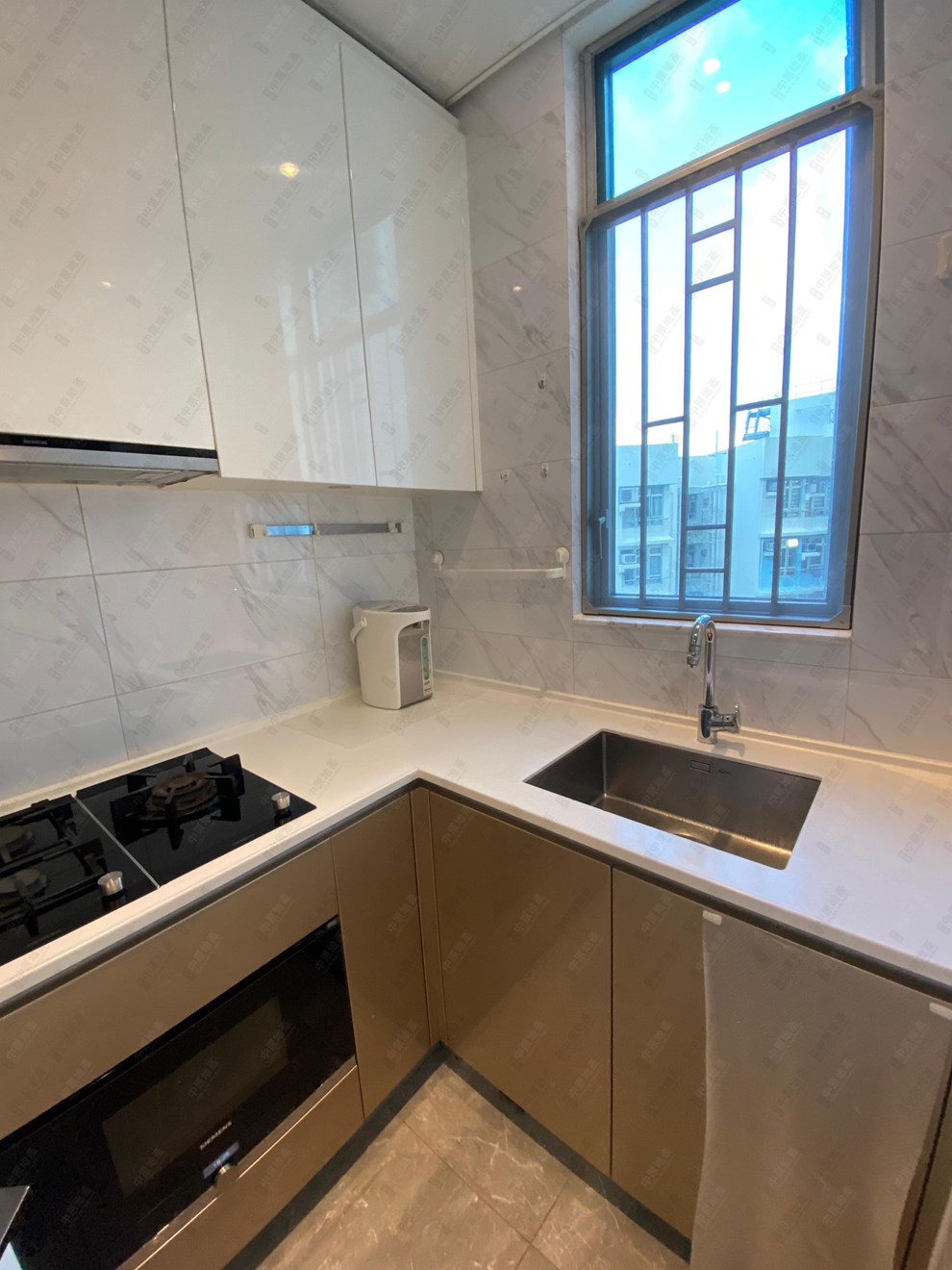 Unit Interior-Kitchen