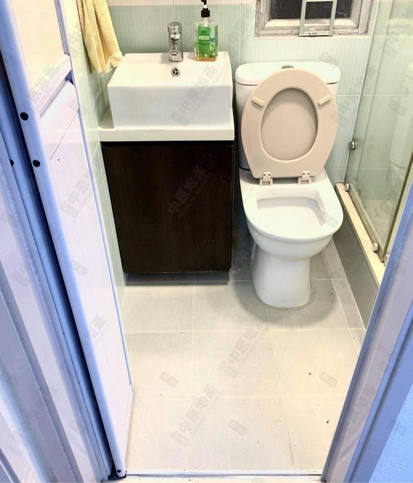 Unit Interior-Bathroom