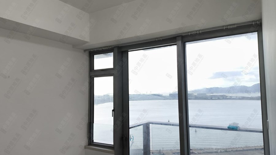 CENTURY LINK・PHASE 1・Tower 3B, Photo
