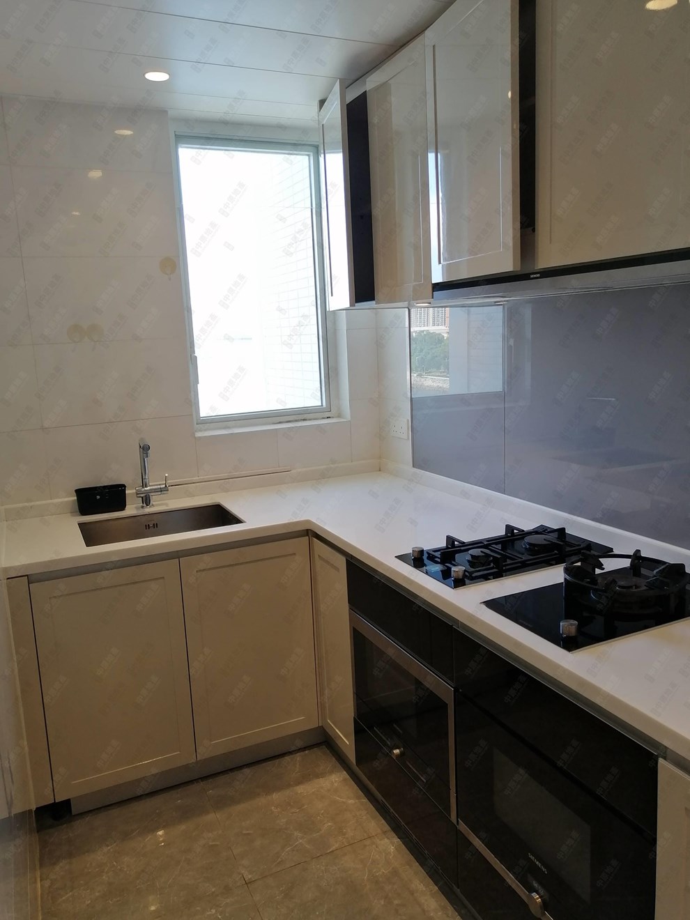 Unit Interior-Kitchen